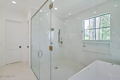 Bath - 122 Neptune Shr, Madison, MS 39110 photo 5 of 11