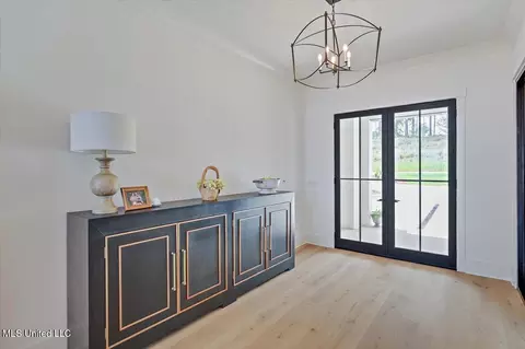 Entry Way - 122 Neptune Shr, Madison, MS 39110 photo 2 of 2