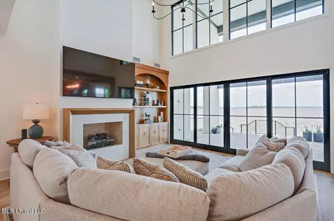 Living - 122 Neptune Shr, Madison, MS 39110 photo 1 of 7