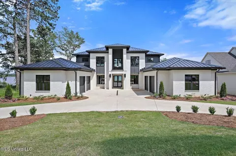 122 Neptune Shr, Madison, MS 39110