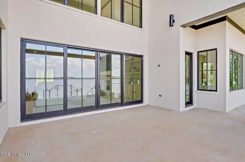Exterior - 122 Neptune Shr, Madison, MS 39110 photo 10 of 22