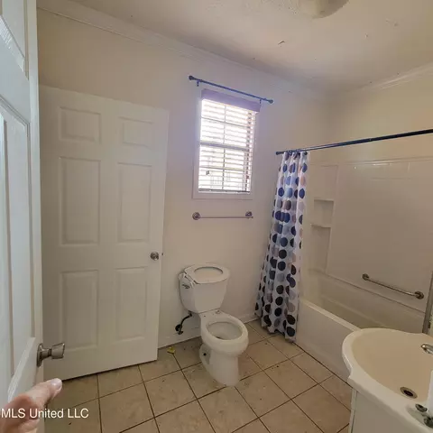 Bath - 545 Esters Blvd, Biloxi, MS 39530 photo 4 of 4