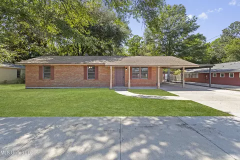 449 Klondyke Rd, Long Beach, MS 39560