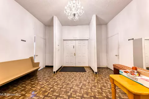 Entry Way - 5106 Hubert St, Moss Point, MS 39563 photo 1 of 2