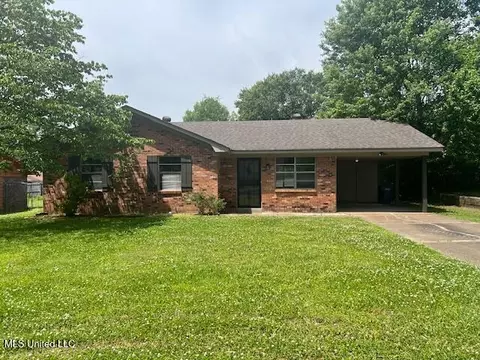 5951 Adams Cir, Horn Lake, MS 38637