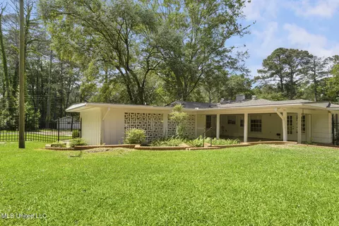 1401 Robert Dr, Jackson, MS 39211 photo 19