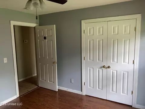 Bedroom - 552 Hillandale Dr, Jackson, MS 39212 photo 1 of 2