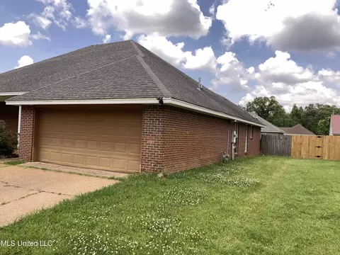 Other - 552 Hillandale Dr, Jackson, MS 39212 photo 1 of 4