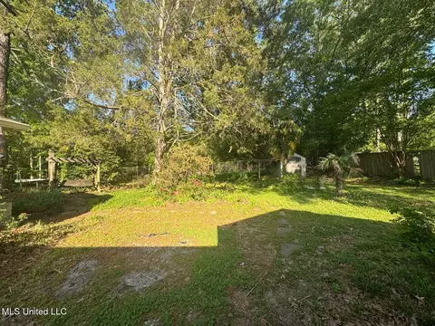 210 Swan Lake Dr, Jackson, MS 39212 photo 10