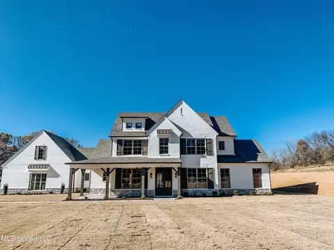 767 S Red Banks Rd, Byhalia, MS 38611