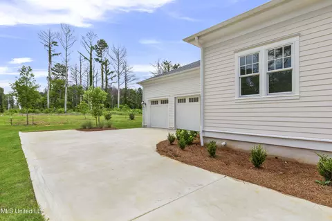 Exterior - 102 Commonwealth Dr, Madison, MS 39110 photo 12 of 13