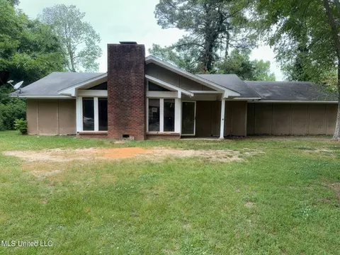 1301 River Bend Cv, Vicksburg, MS 39183