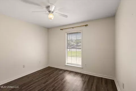 Bedroom - 500 Silverleaf Xing, Brandon, MS 39047 photo 3 of 3