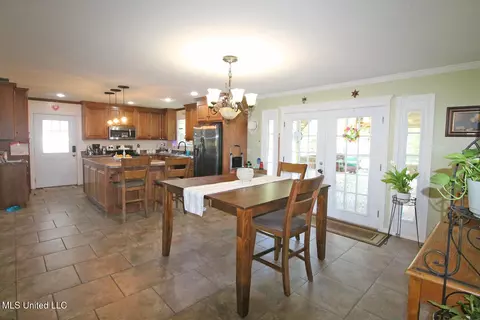 Dining - 1212 Highway 612, Lucedale, MS 39452 photo 2 of 3