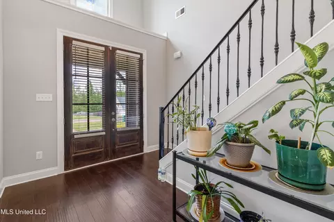 Entry Way - 4624 E Bakers Trl, Nesbit, MS 38651 photo 2 of 2