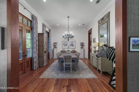 Dining - 112 Langdon Dr, Madison, MS 39110 photo 1 of 5