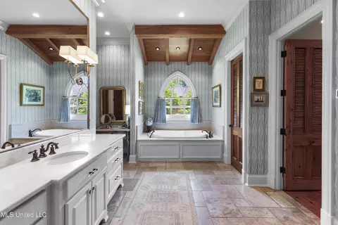Bath - 112 Langdon Dr, Madison, MS 39110 photo 1 of 4