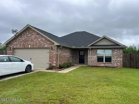 31 Bear Path, Picayune, MS 39466