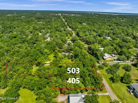 405 Nicholson Ave, Waveland, MS 39576