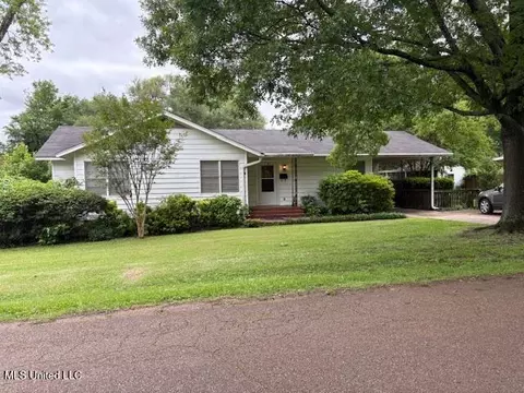 516 Parsons Ave, Greenwood, MS 38930