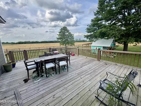 590 Eubanks Rd, Alligator, MS 38720 photo 4