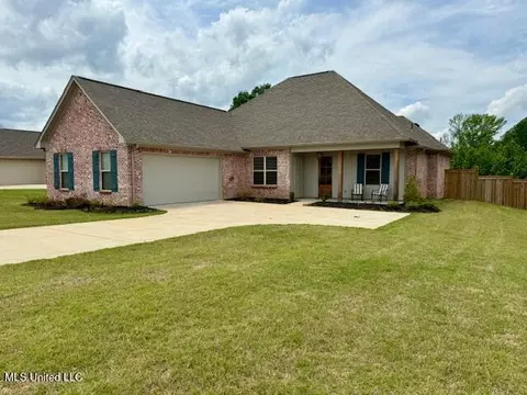 182 Catherine Blvd, Clinton, MS 39056 photo 2