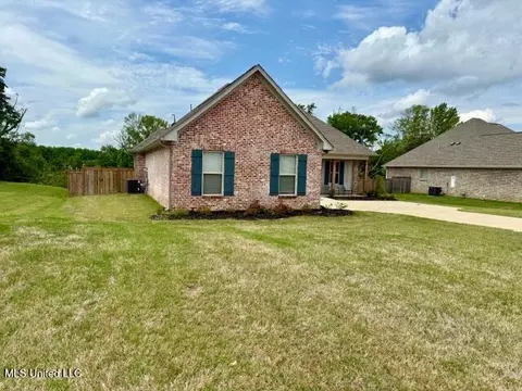 182 Catherine Blvd, Clinton, MS 39056 photo 4