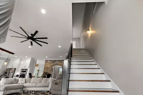 Entry Way - 1254 Wade Patrick Rd, Brandon, MS 39042 photo 3 of 9