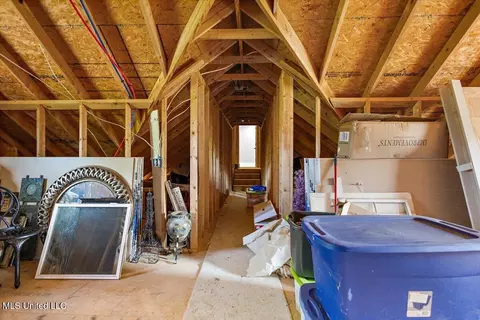 Entry Way - 1254 Wade Patrick Rd, Brandon, MS 39042 photo 8 of 9