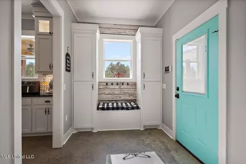 Entry Way - 1254 Wade Patrick Rd, Brandon, MS 39042 photo 9 of 9