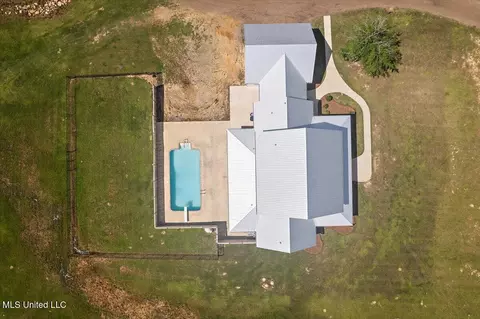Exterior - 1254 Wade Patrick Rd, Brandon, MS 39042 photo 13 of 14