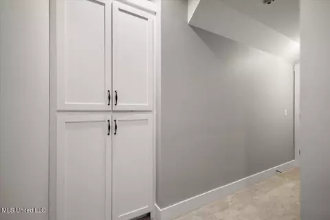 Entry Way - 1254 Wade Patrick Rd, Brandon, MS 39042 photo 6 of 9