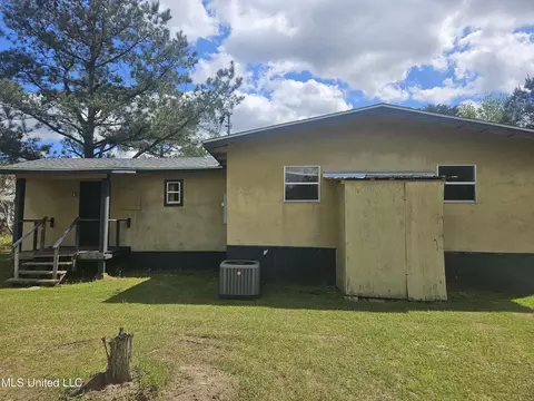 Exterior - 209 Spooner Rd, Lucedale, MS 39452 photo 3 of 5