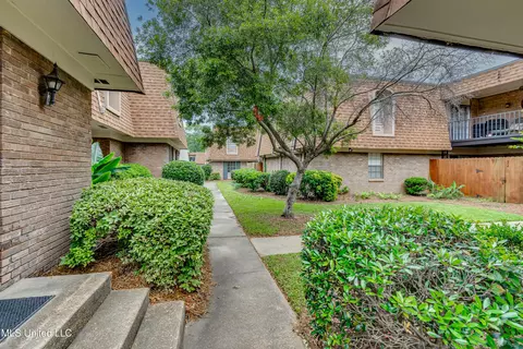 5155 Wayneland Dr #L3, Jackson, MS 39211 photo 3