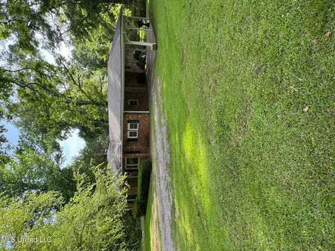 46 Mullins Rd, Natchez, MS 39120