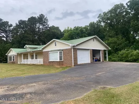 Exterior - 4425 Ms-178, Potts Camp, MS 38659 photo 2 of 3