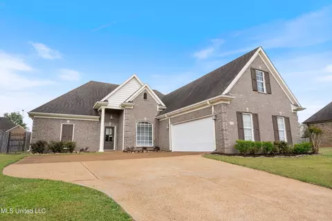 3362 Valley Crest Dr, Southaven, MS 38672