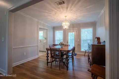 Dining - 200 Devonport Cir, Raymond, MS 39154 photo 3 of 3