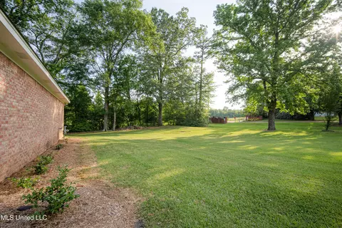 Exterior - 200 Devonport Cir, Raymond, MS 39154 photo 12 of 12