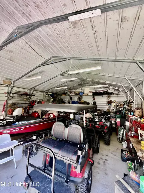 Other - 415 Greenbriar St, Brandon, MS 39047 photo 7 of 17