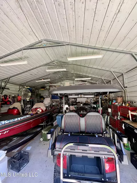 Other - 415 Greenbriar St, Brandon, MS 39047 photo 8 of 17