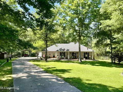 Other - 415 Greenbriar St, Brandon, MS 39047 photo 1 of 17