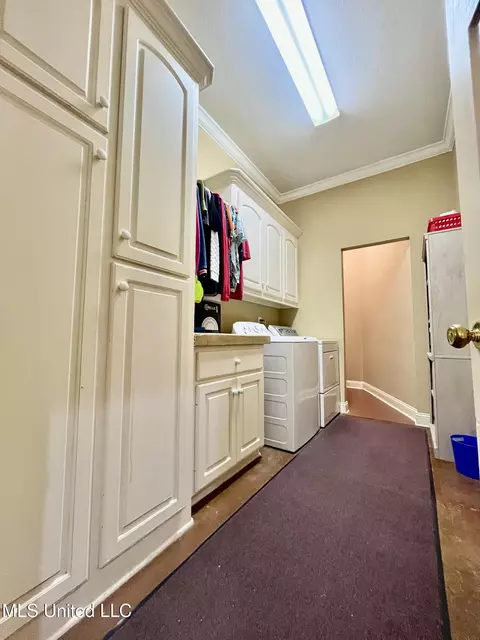 Other - 415 Greenbriar St, Brandon, MS 39047 photo 10 of 17