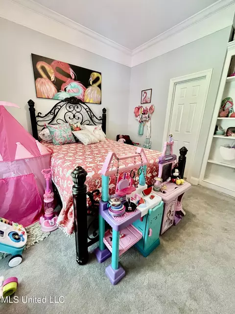 Bedroom - 415 Greenbriar St, Brandon, MS 39047 photo 4 of 5