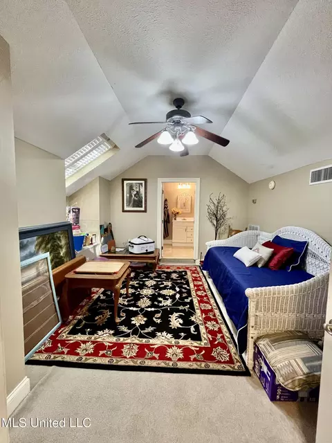 Other - 415 Greenbriar St, Brandon, MS 39047 photo 12 of 17