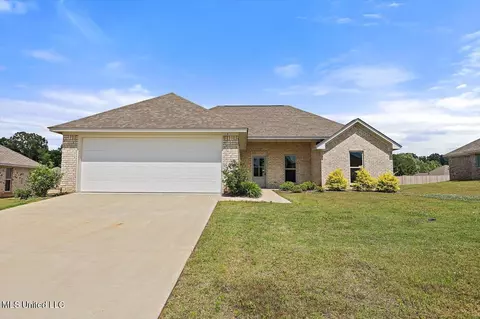 114 Bailey Cv, Canton, MS 39046