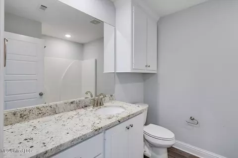 Bath - 114 Bailey Cv, Canton, MS 39046 photo 2 of 2
