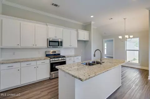 Kitchen - 114 Bailey Cv, Canton, MS 39046 photo 2 of 3