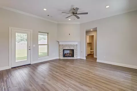 Living - 114 Bailey Cv, Canton, MS 39046 photo 1 of 4
