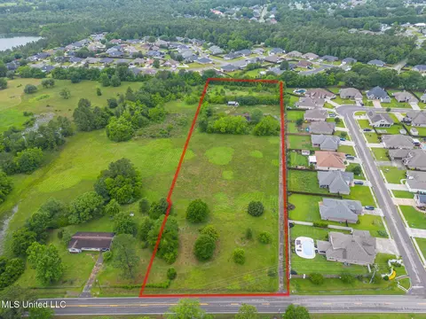 15127 Shriners Blvd, Biloxi, MS 39532